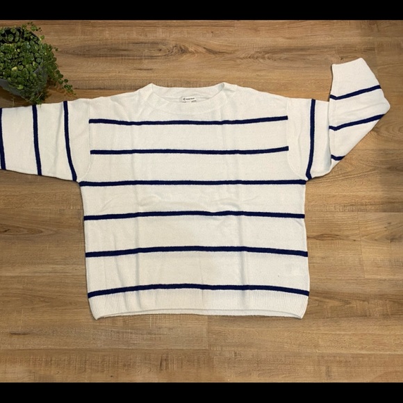 Woolen Bloom stripped sweater - Picture 2 of 8